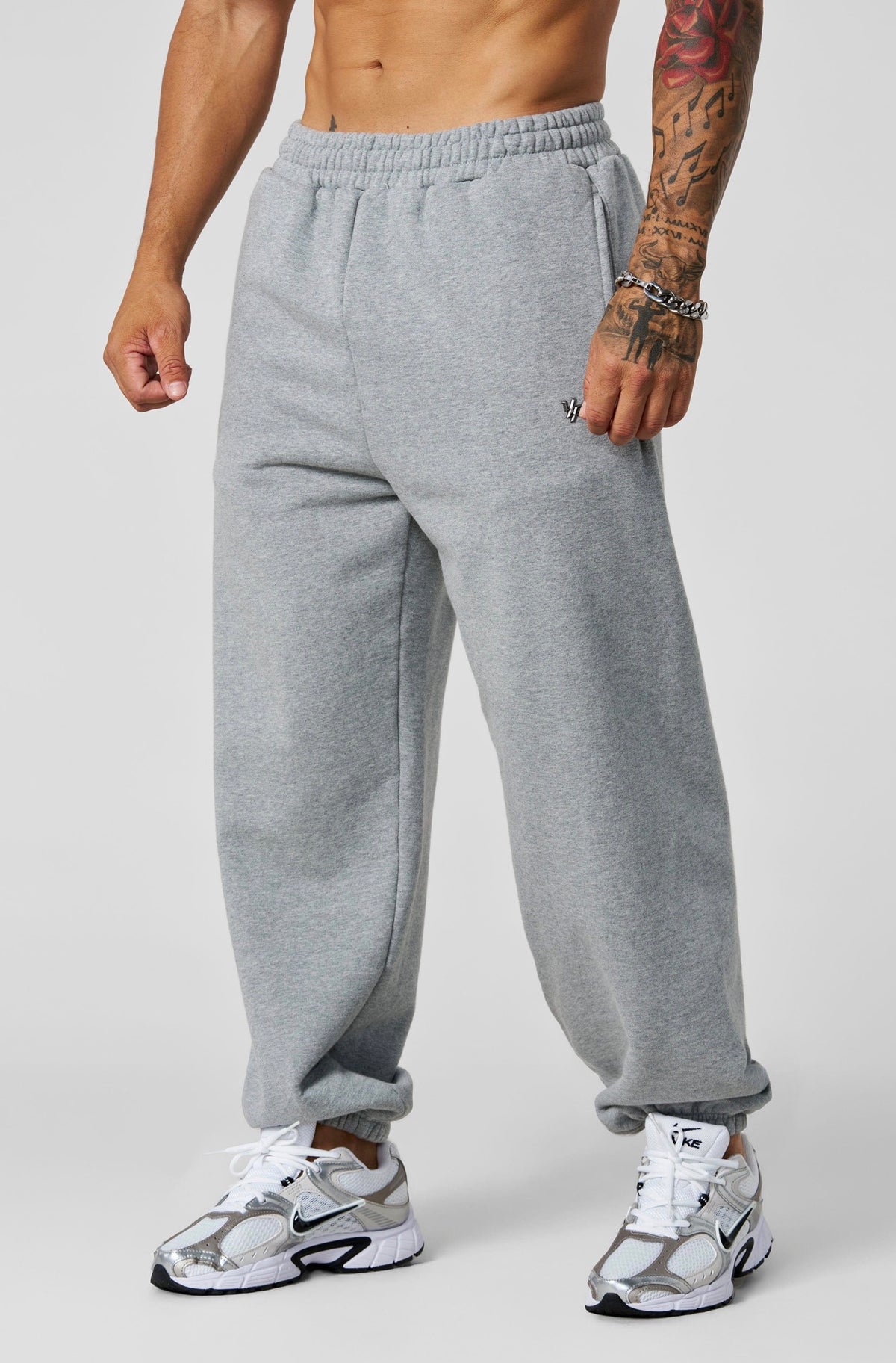 Elevate baggy jogger