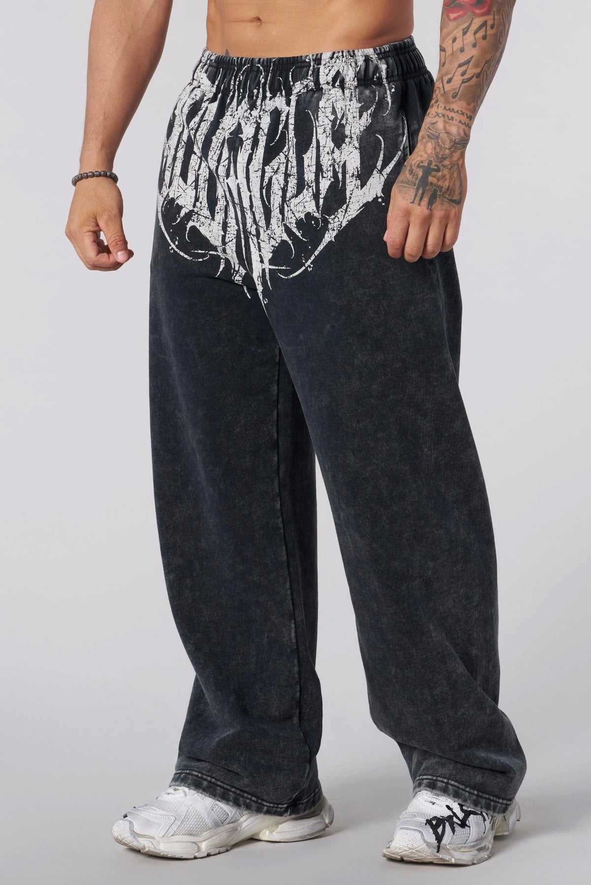 Dark Wake Jogger - Black
