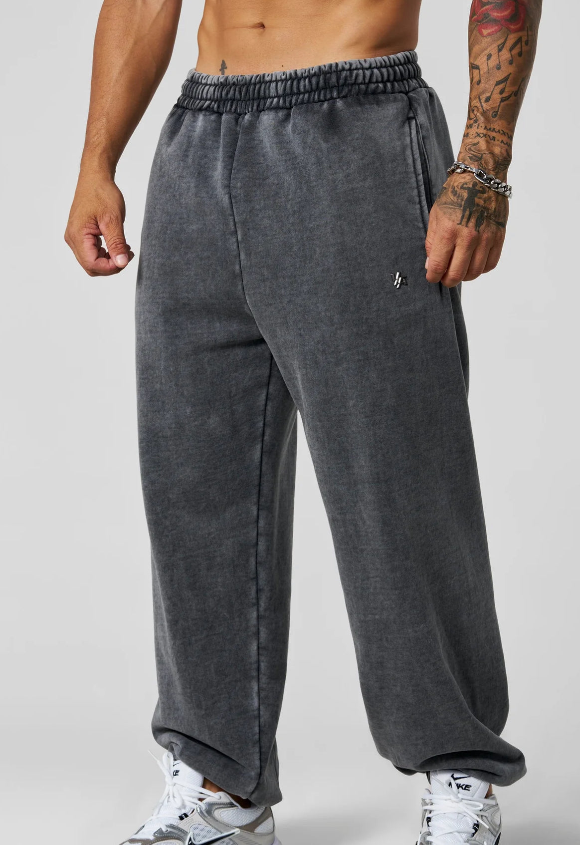 Elevate baggy jogger